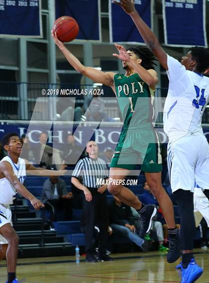 Thumbnail 1 in Long Beach Poly vs. Windward (St. John Bosco-Gahr Classic) photogallery.