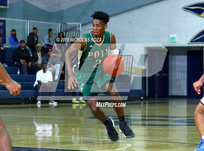 Thumbnail 3 in Long Beach Poly vs. Windward (St. John Bosco-Gahr Classic) photogallery.