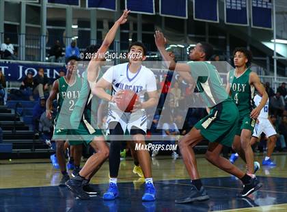 Thumbnail 2 in Long Beach Poly vs. Windward (St. John Bosco-Gahr Classic) photogallery.