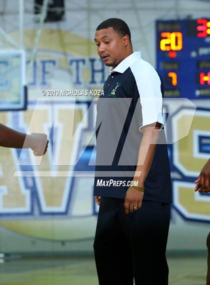 Thumbnail 1 in Long Beach Poly vs. Windward (St. John Bosco-Gahr Classic) photogallery.