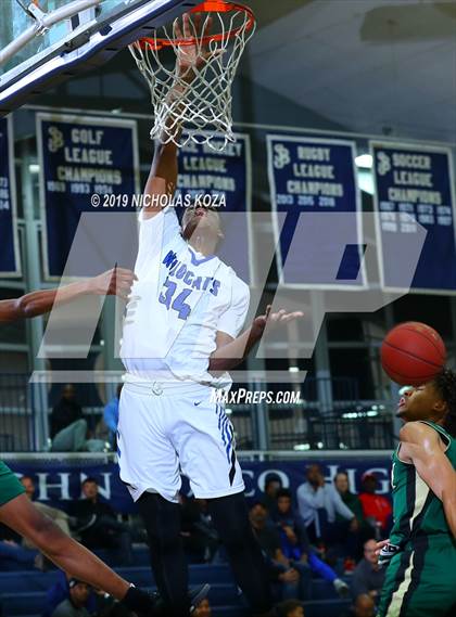 Thumbnail 3 in Long Beach Poly vs. Windward (St. John Bosco-Gahr Classic) photogallery.