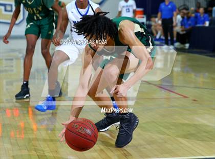 Thumbnail 1 in Long Beach Poly vs. Windward (St. John Bosco-Gahr Classic) photogallery.