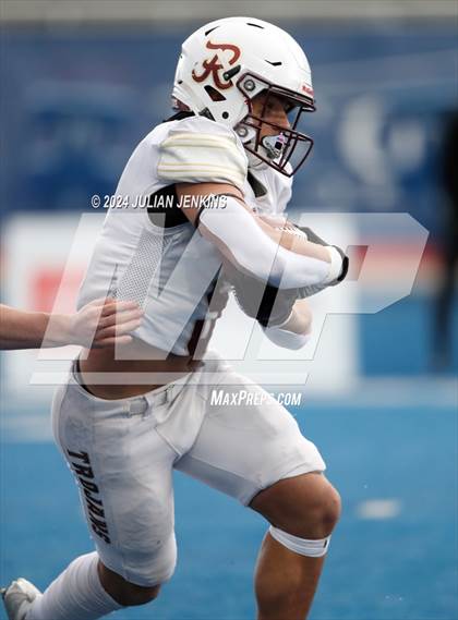 Thumbnail 2 in Rigby vs. Eagle (IHSAA 6A Final) photogallery.