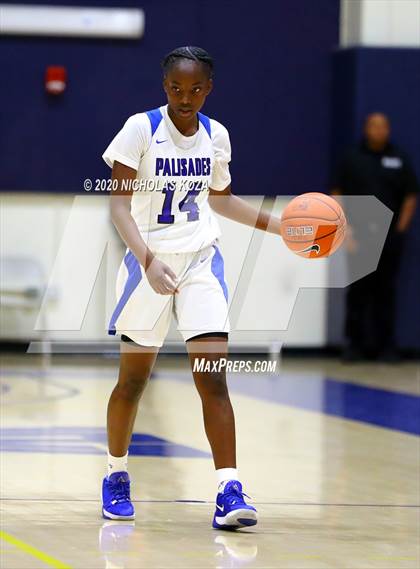 Thumbnail 1 in Palisades vs. Hamilton (CIF LA City Open Finals) photogallery.