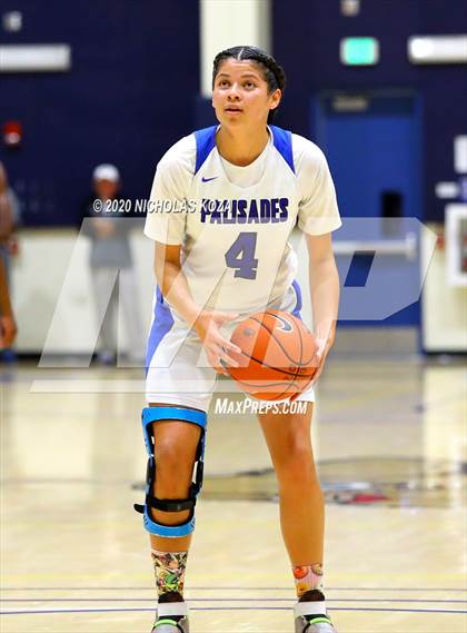 Thumbnail 3 in Palisades vs. Hamilton (CIF LA City Open Finals) photogallery.