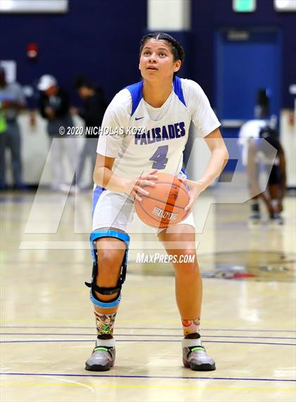Thumbnail 1 in Palisades vs. Hamilton (CIF LA City Open Finals) photogallery.