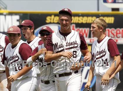 Thumbnail 2 in Davis County vs Gilbert (Class 2A Final) photogallery.
