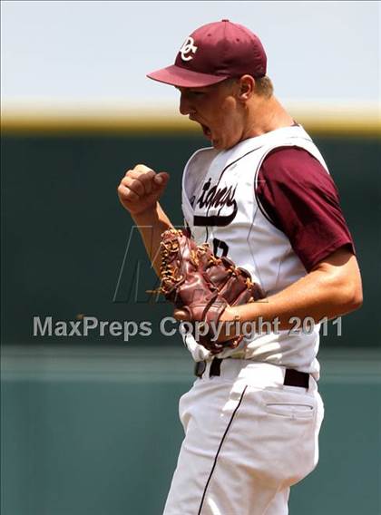 Thumbnail 3 in Davis County vs Gilbert (Class 2A Final) photogallery.
