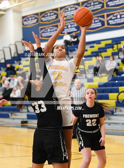 Thumbnail 3 in Fremont vs. Cathedral Catholic (Nike Tournament of Champions) photogallery.