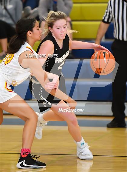 Thumbnail 3 in Fremont vs. Cathedral Catholic (Nike Tournament of Champions) photogallery.