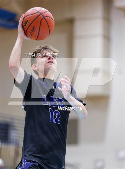 Thumbnail 3 in Leo @ Woodlan photogallery.