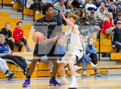 Thumbnail 2 in Leo @ Woodlan photogallery.