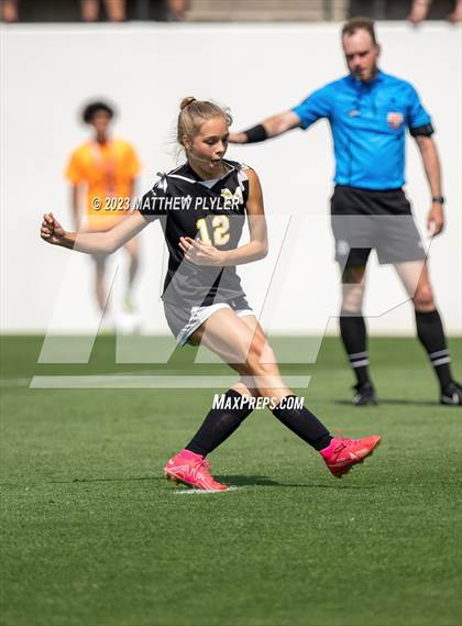 Thumbnail 1 in Wheatmore vs. Manteo (NCHSAA 2A Final) photogallery.