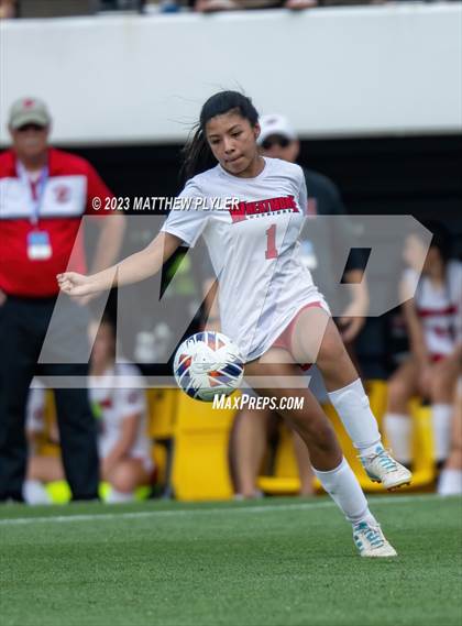 Thumbnail 2 in Wheatmore vs. Manteo (NCHSAA 2A Final) photogallery.