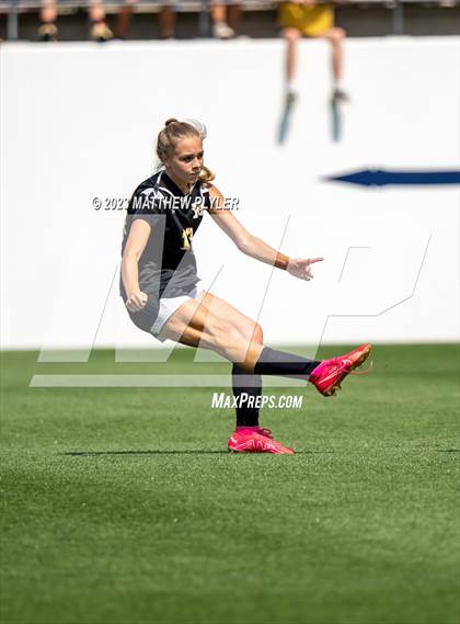 Thumbnail 2 in Wheatmore vs. Manteo (NCHSAA 2A Final) photogallery.