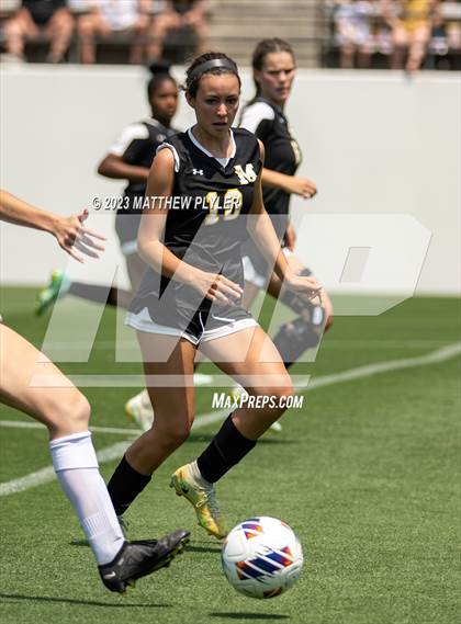 Thumbnail 1 in Wheatmore vs. Manteo (NCHSAA 2A Final) photogallery.