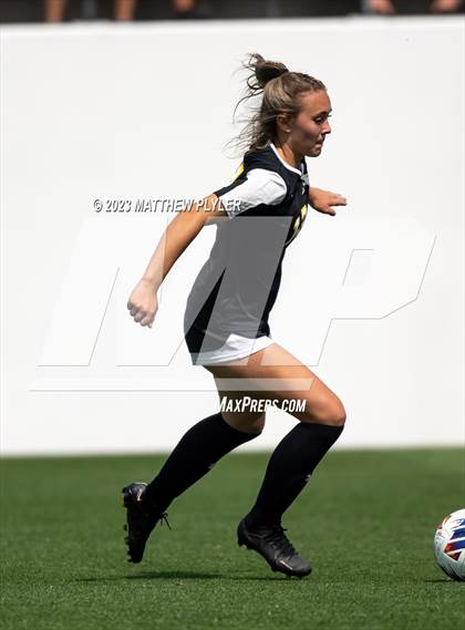Thumbnail 2 in Wheatmore vs. Manteo (NCHSAA 2A Final) photogallery.