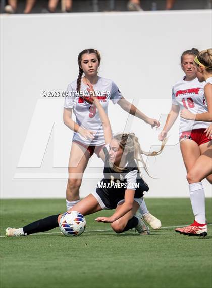 Thumbnail 2 in Wheatmore vs. Manteo (NCHSAA 2A Final) photogallery.