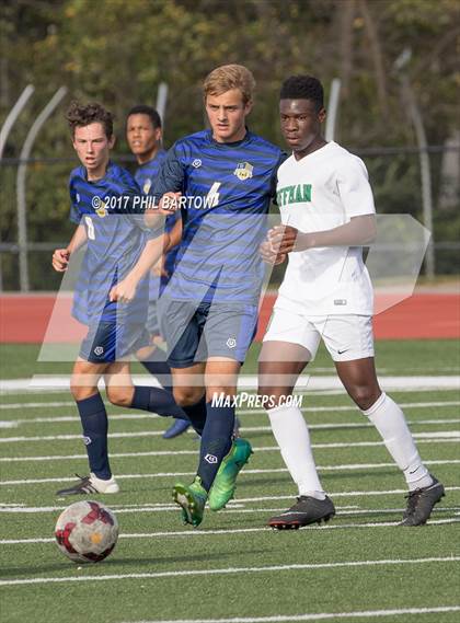 Thumbnail 3 in St. Ignatius HS @ Dublin Coffman photogallery.
