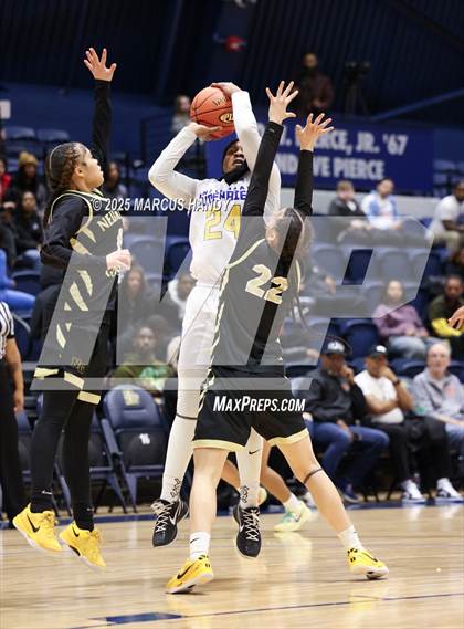 Thumbnail 3 in Neumann-Goretti vs. Audenried (PIAA District 12 Class 4A Championship) photogallery.