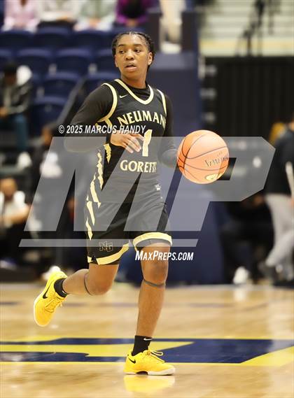 Thumbnail 3 in Neumann-Goretti vs. Audenried (PIAA District 12 Class 4A Championship) photogallery.