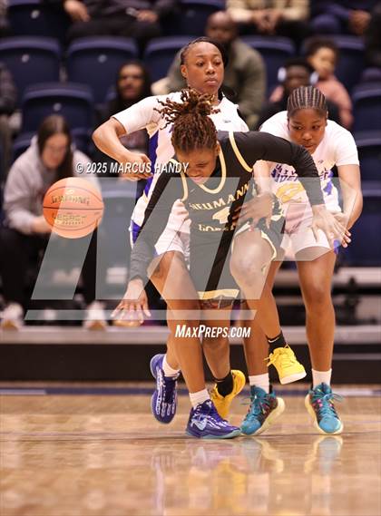 Thumbnail 2 in Neumann-Goretti vs. Audenried (PIAA District 12 Class 4A Championship) photogallery.