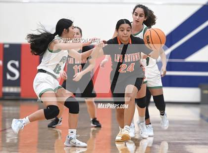 Thumbnail 1 in Los Amigos vs. Kennedy (Oxford Tournament) photogallery.