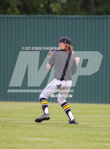 Thumbnail 2 in Crandall vs. Forney photogallery.