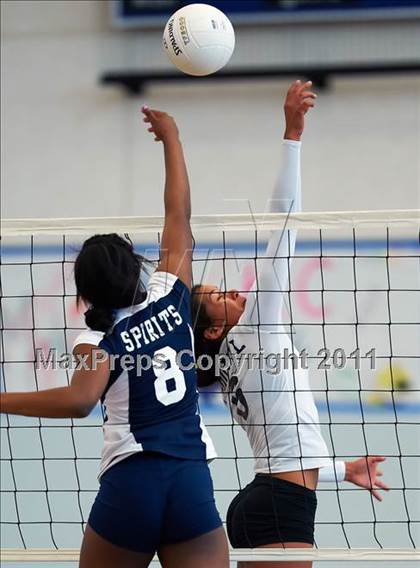 Thumbnail 1 in Notre Dame vs. Soquel (CIF CCS Playoffs) photogallery.