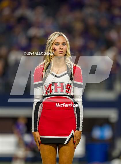 Thumbnail 3 in Shiner @ Muenster (UIL 2A Division II Football Final) photogallery.