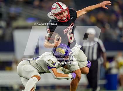Thumbnail 1 in Shiner @ Muenster (UIL 2A Division II Football Final) photogallery.