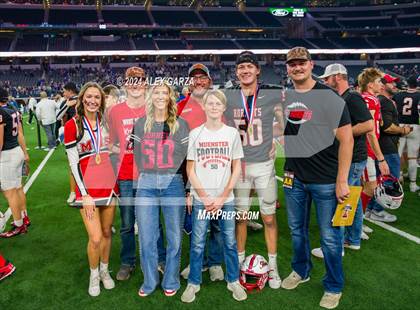 Thumbnail 3 in Shiner @ Muenster (UIL 2A Division II Football Final) photogallery.