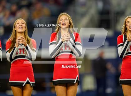 Thumbnail 1 in Shiner @ Muenster (UIL 2A Division II Football Final) photogallery.