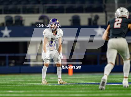 Thumbnail 2 in Shiner @ Muenster (UIL 2A Division II Football Final) photogallery.