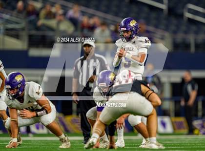 Thumbnail 1 in Shiner @ Muenster (UIL 2A Division II Football Final) photogallery.
