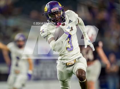 Thumbnail 3 in Shiner @ Muenster (UIL 2A Division II Football Final) photogallery.