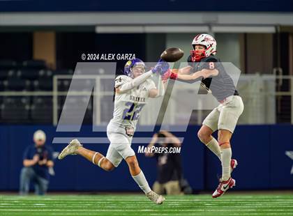 Thumbnail 2 in Shiner @ Muenster (UIL 2A Division II Football Final) photogallery.