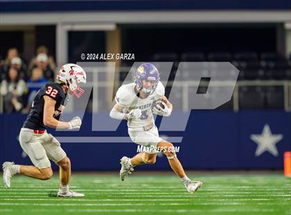 Thumbnail 3 in Shiner @ Muenster (UIL 2A Division II Football Final) photogallery.