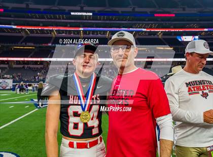 Thumbnail 2 in Shiner @ Muenster (UIL 2A Division II Football Final) photogallery.