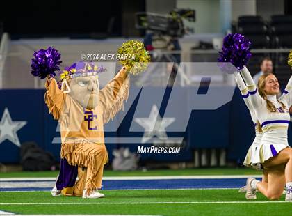 Thumbnail 1 in Shiner @ Muenster (UIL 2A Division II Football Final) photogallery.