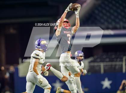 Thumbnail 3 in Shiner @ Muenster (UIL 2A Division II Football Final) photogallery.