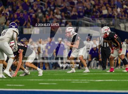 Thumbnail 3 in Shiner @ Muenster (UIL 2A Division II Football Final) photogallery.