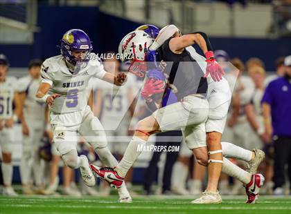 Thumbnail 2 in Shiner @ Muenster (UIL 2A Division II Football Final) photogallery.
