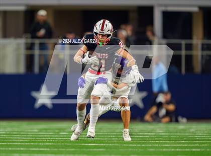 Thumbnail 3 in Shiner @ Muenster (UIL 2A Division II Football Final) photogallery.