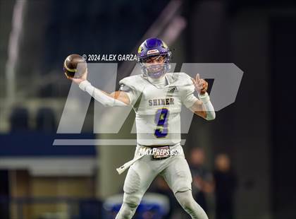 Thumbnail 1 in Shiner @ Muenster (UIL 2A Division II Football Final) photogallery.