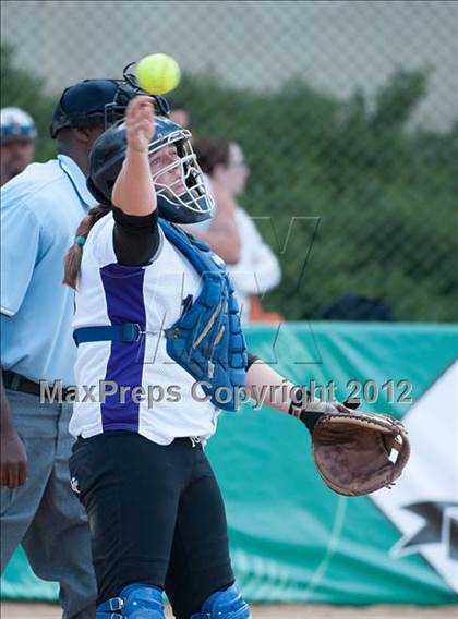 Thumbnail 1 in El Capitan vs Santana (CIF SDS D3 Final) photogallery.