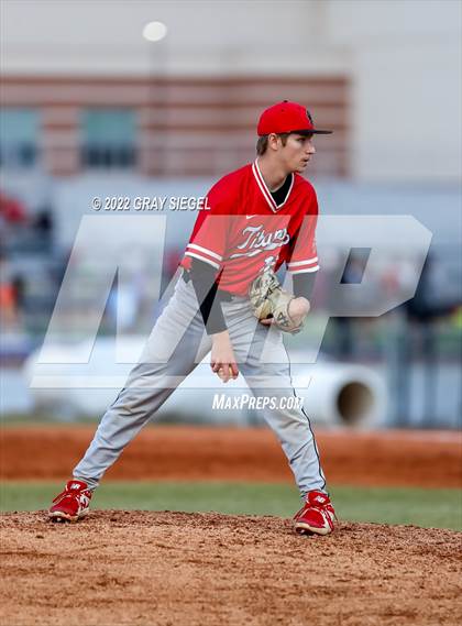 Thumbnail 3 in Carl Albert @ Deer Creek photogallery.