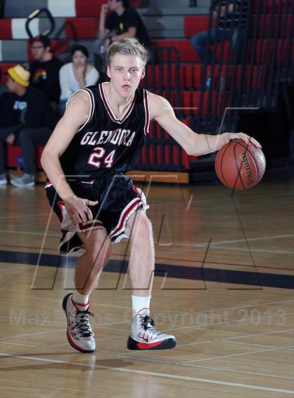 Thumbnail 2 in Glendora vs Baldwin Park  (Sierra Vista Dons Classic)  photogallery.