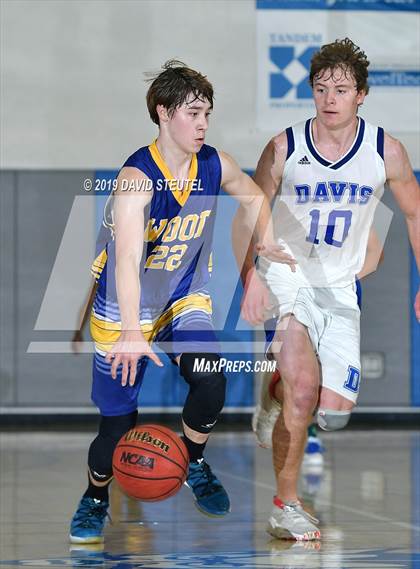 Thumbnail 2 in Wood vs. Davis (Les Curry Invitational) photogallery.
