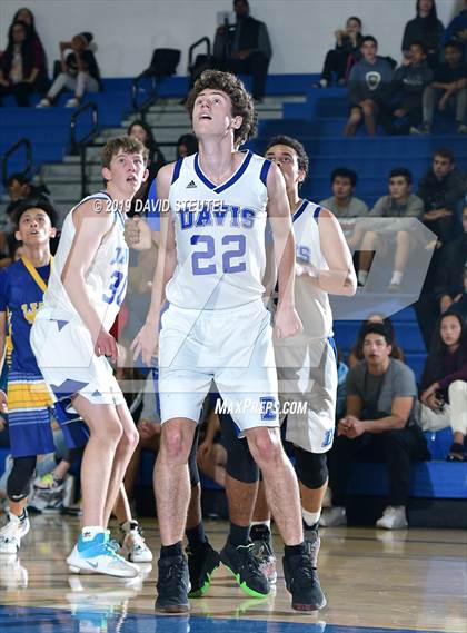 Thumbnail 1 in Wood vs. Davis (Les Curry Invitational) photogallery.